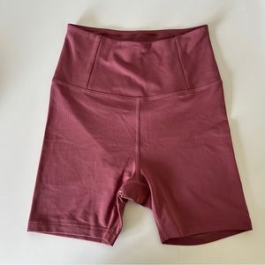Girlfriend Collective FLOAT Ultralight Run Short in Fig Size XS